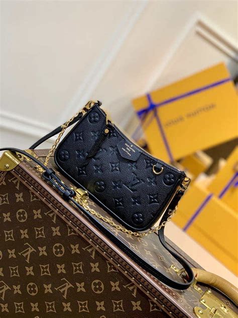 lv 肩 帶|easy pouch lv.